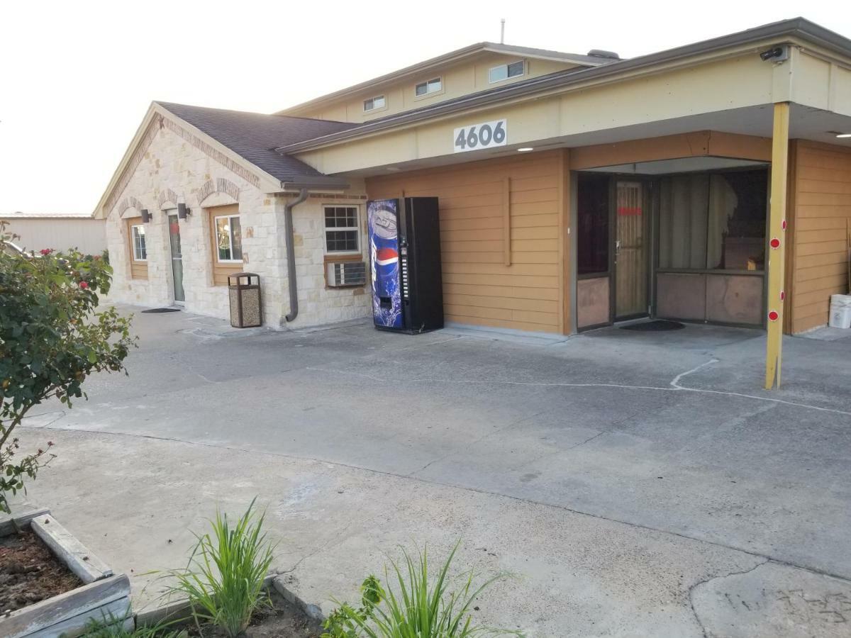 Lone Star Inn By Fairbridge Rosenberg Exterior foto